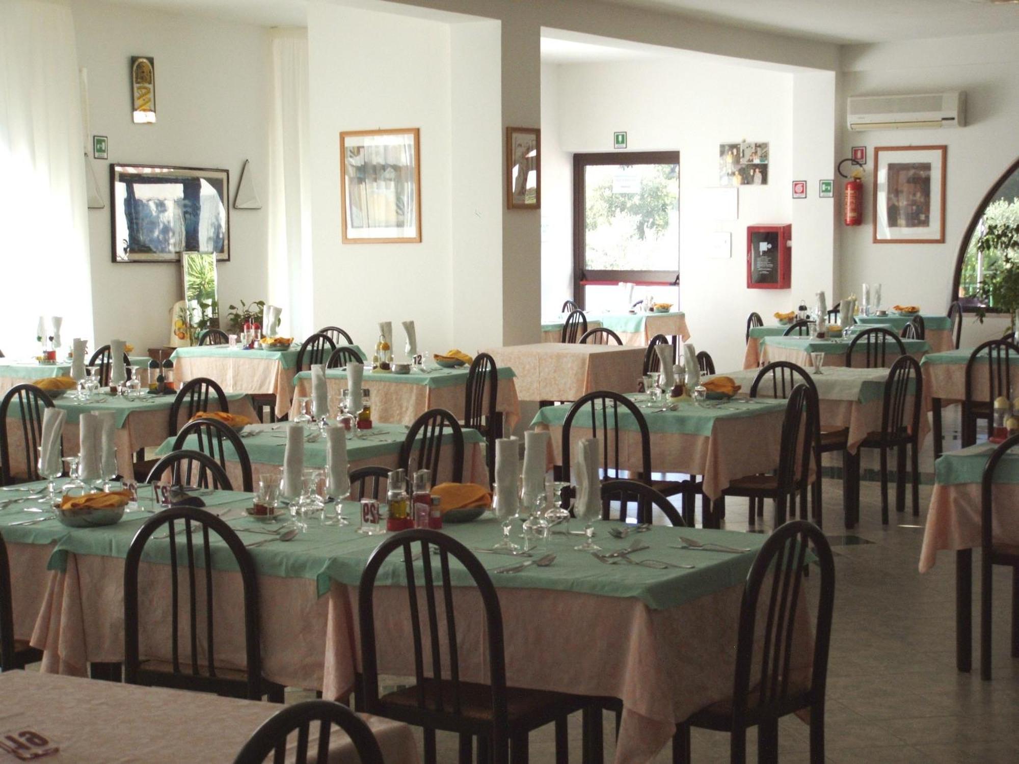 Hotel Piccolo Paradiso Peschici Luaran gambar